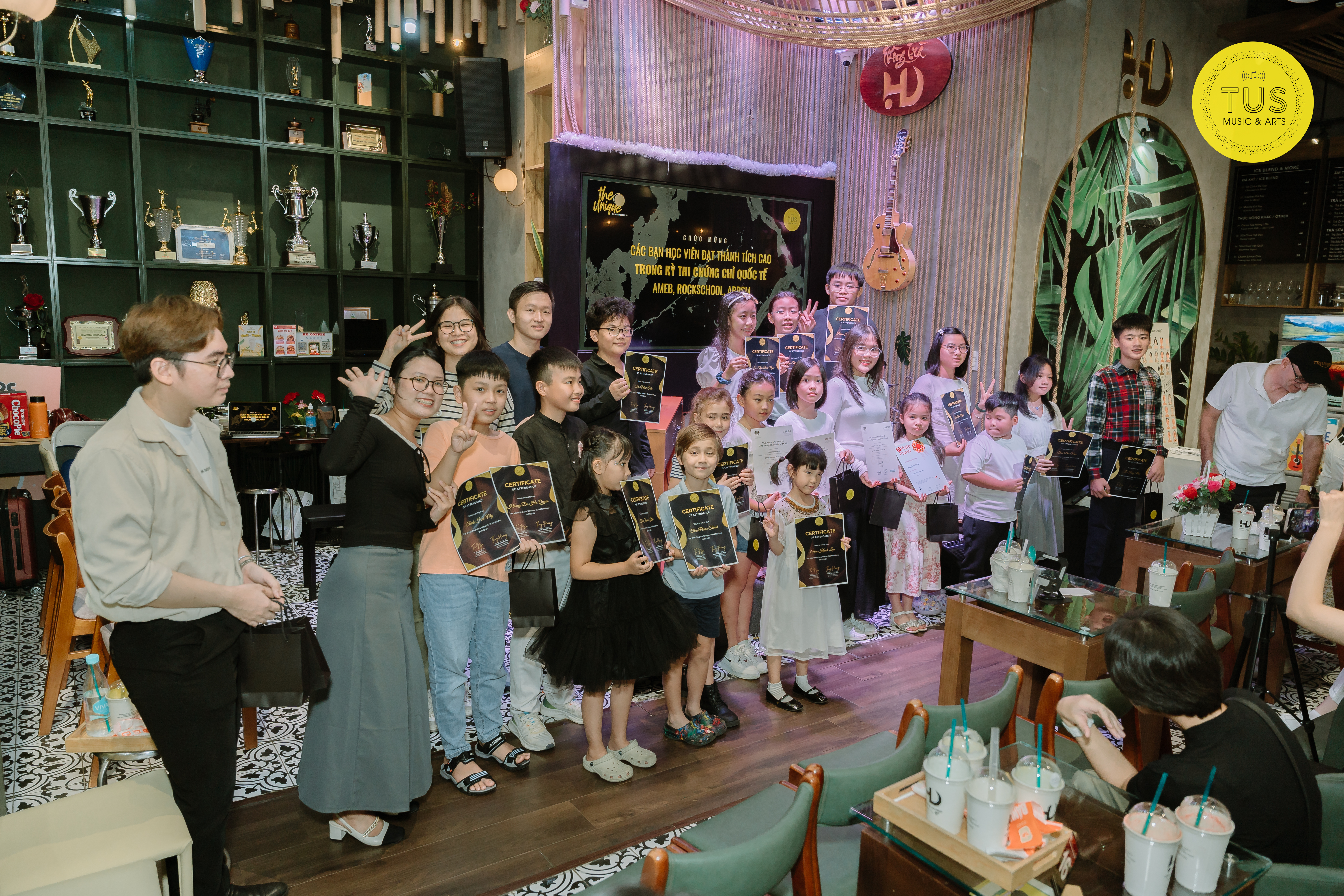 TUS Mini Showcase #3 : The Unique - Khắc hoạ bản sắc riêng